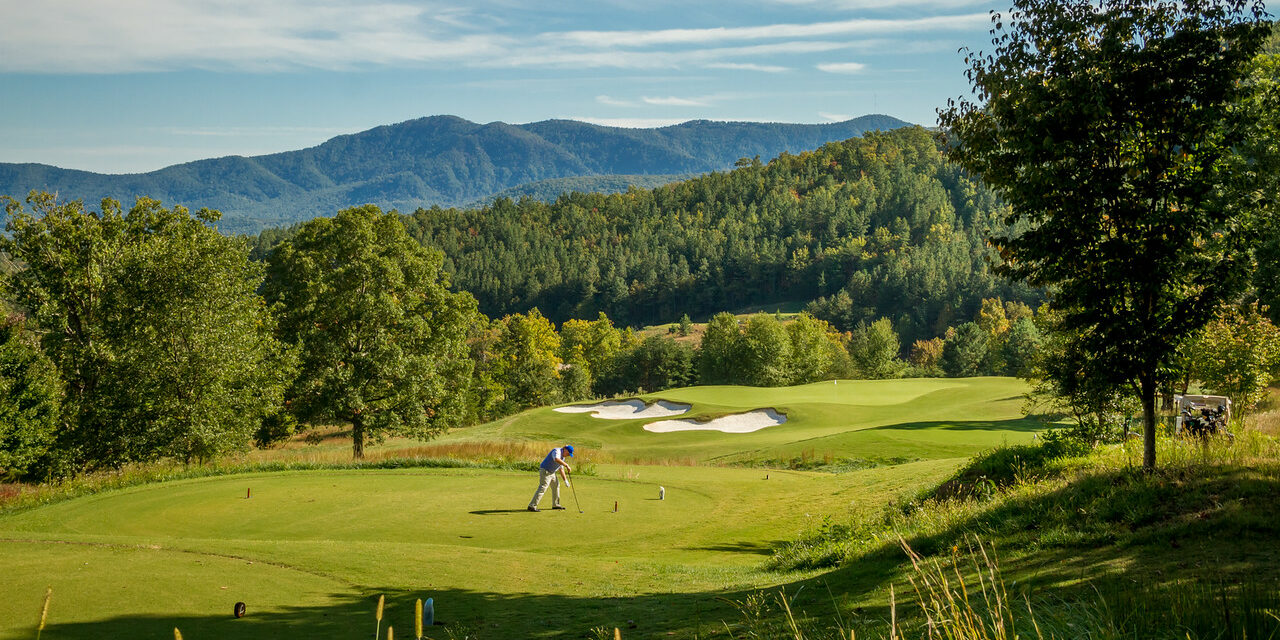Tom Fazio on hole six at Bright's Creek Golf Club in Mill Spring, North Carolina with views of the Blue Ridge Mountains